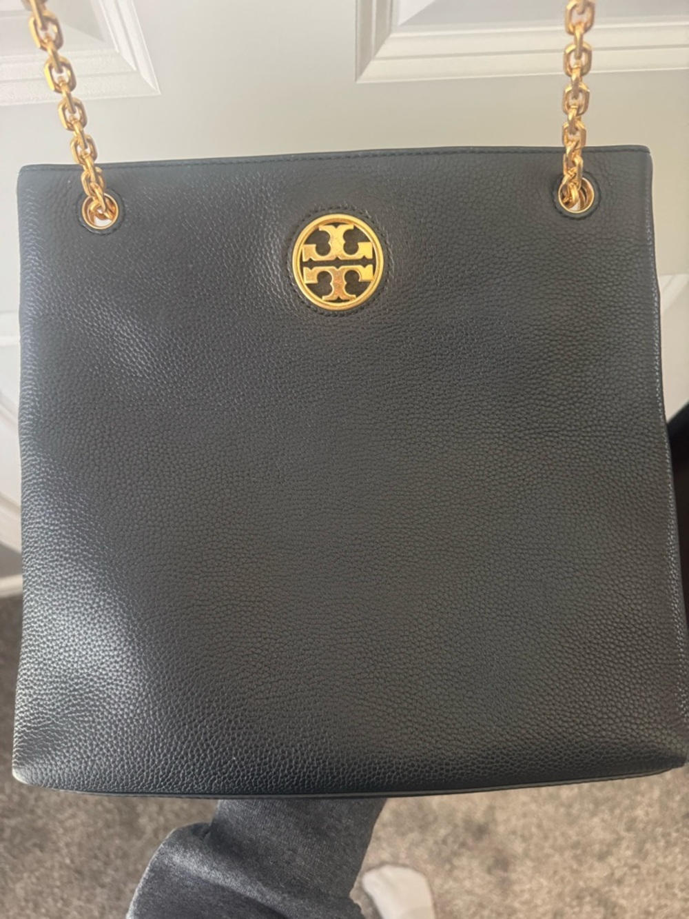 Tory Burch Black Pebbled Leather Shoulder Bag or Crossbody w/Gold Chain - Picture 7 of 7
